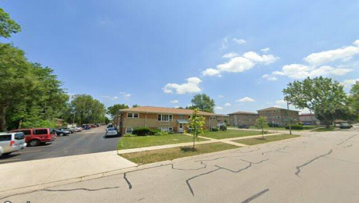 224 w michael ln, addison, il 60101