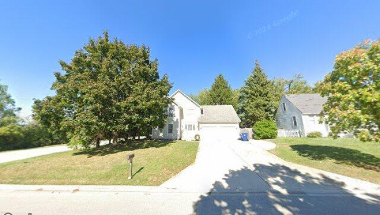 3692 lee ave, gurnee, il 60031