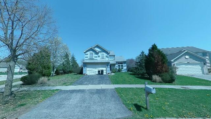 396 s dogwood cir, round lake, il 60073