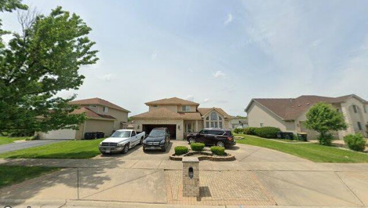 18014 charlotte dr, lansing, il 60438
