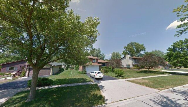 520 morgan ln, hoffman estates, il 60169