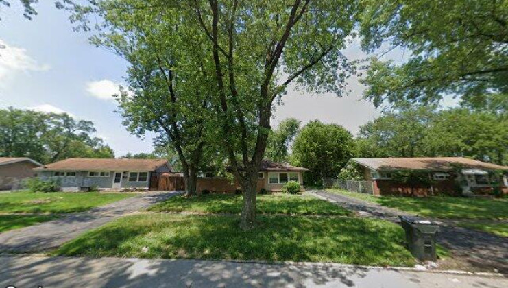 2932 sussex ave, markham, il 60428