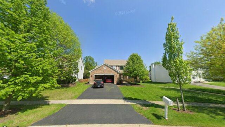 720 manhattan cir, oswego, il 60543
