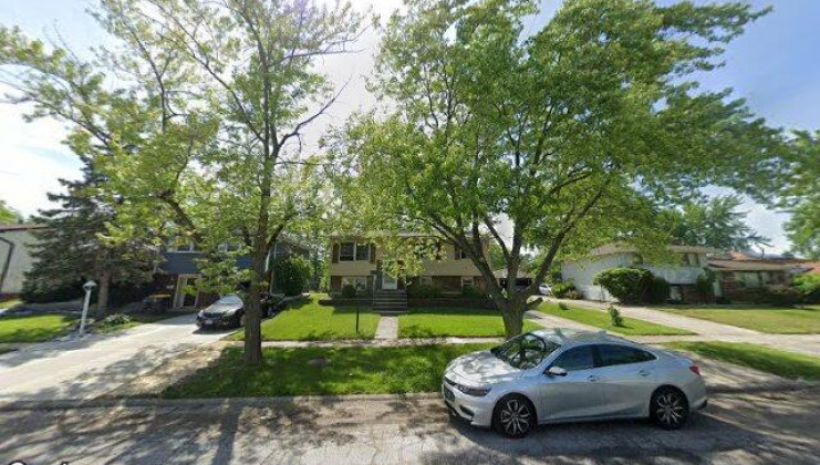 19824 lakewood ave, lynwood, il 60411