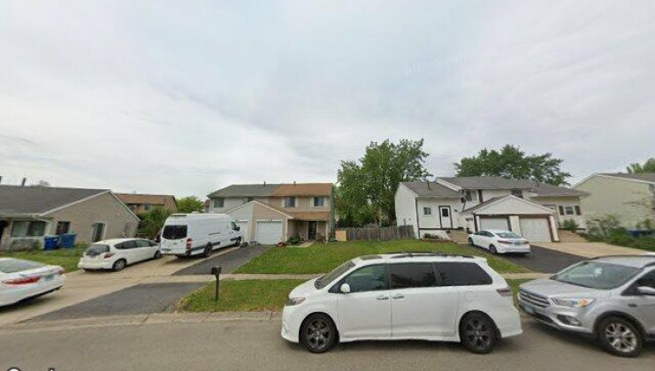 1762 de forest ln, hanover park, il 60133