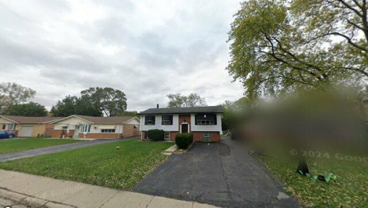12839 e playfield dr, crestwood, il 60418