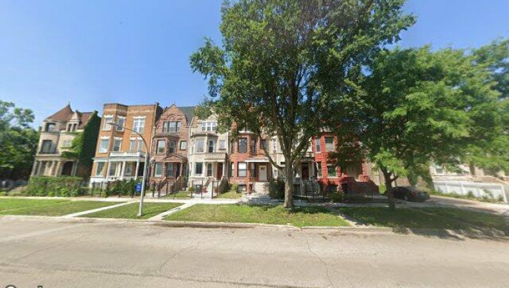4446 s prairie ave, chicago, il 60653