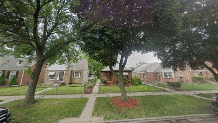 8834 s normal ave, chicago, il 60620
