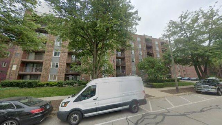 825 pearson st apt 5a, des plaines, il 60016