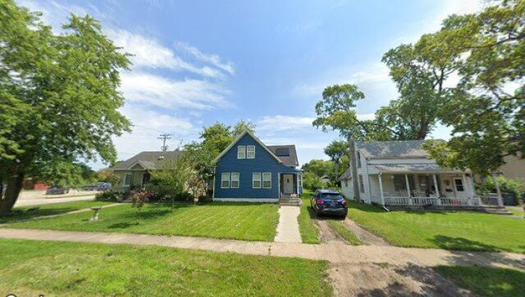 2721 ezra ave, zion, il 60099