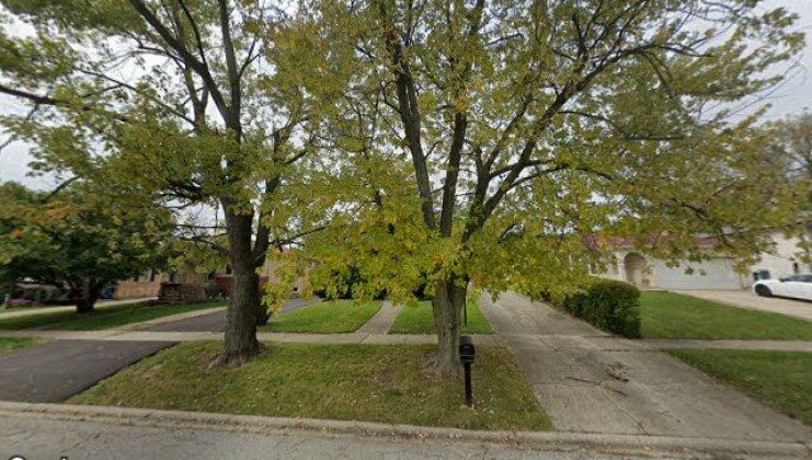 9430 s 81st ave, hickory hills, il 60457
