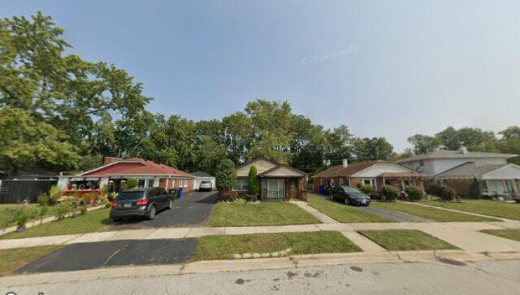 11535 s sacramento dr, merrionette park, il 60803