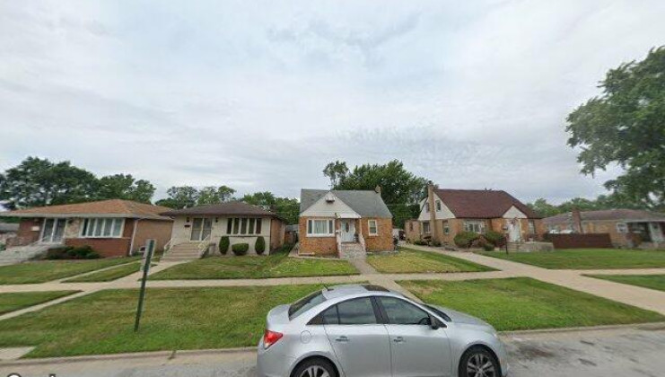 358 paxton ave, calumet city, il 60409