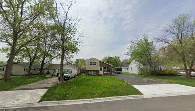 2305 parkrose ave, crest hill, il 60403