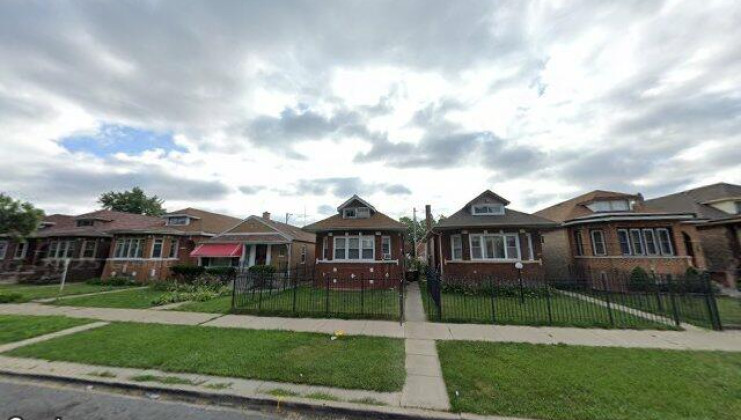 9237 s may st, chicago, il 60620