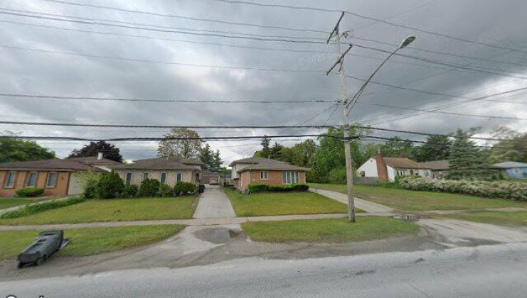2229 thornton lansing rd, lansing, il 60438