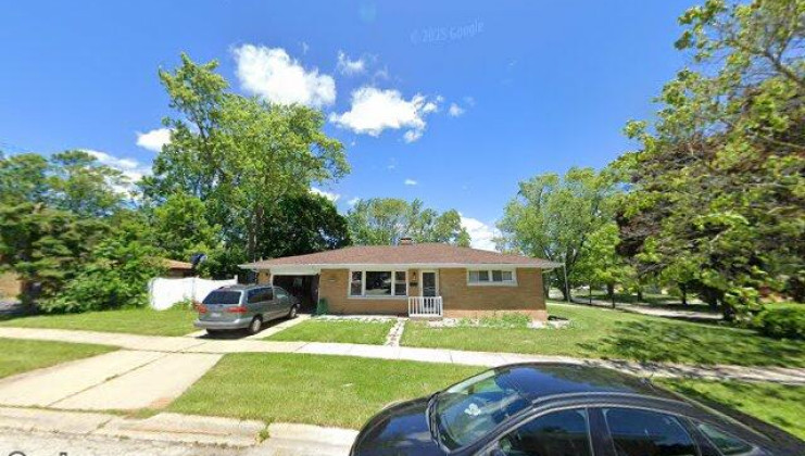 1100 longview rd, waukegan, il 60087