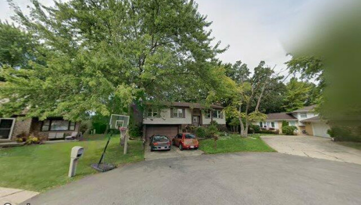 1130 dogwood ct, lake zurich, il 60047