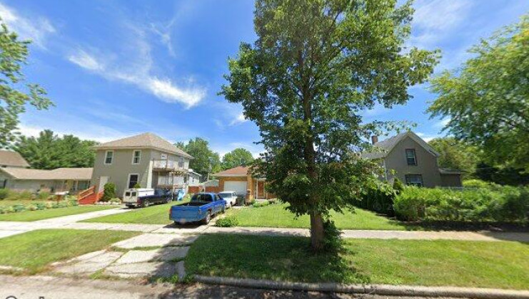 2819 enoch ave, zion, il 60099