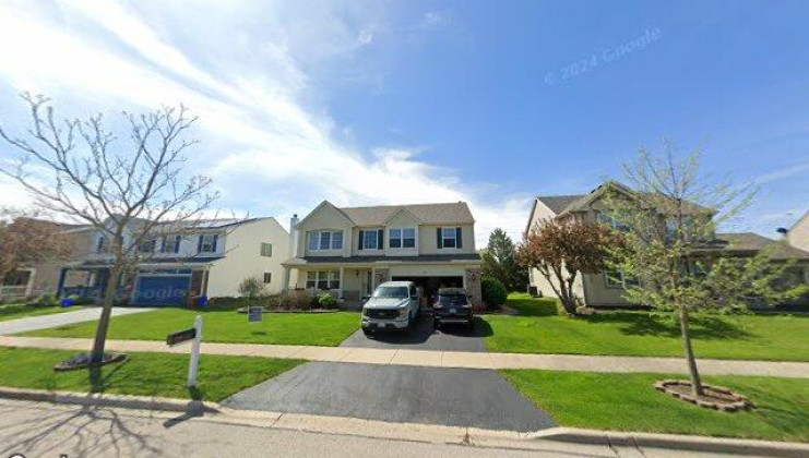 1881 stirling ln, montgomery, il 60538