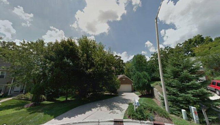 615 deer hill ct, carpentersville, il 60110