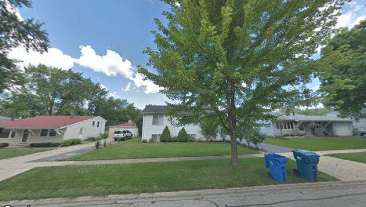 1747 kingston cir, carpentersville, il 60110