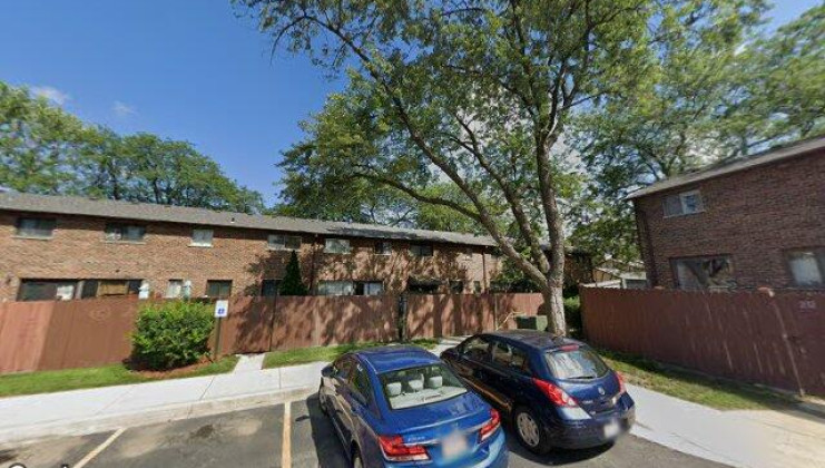 1s156 radford ln, villa park, il 60181