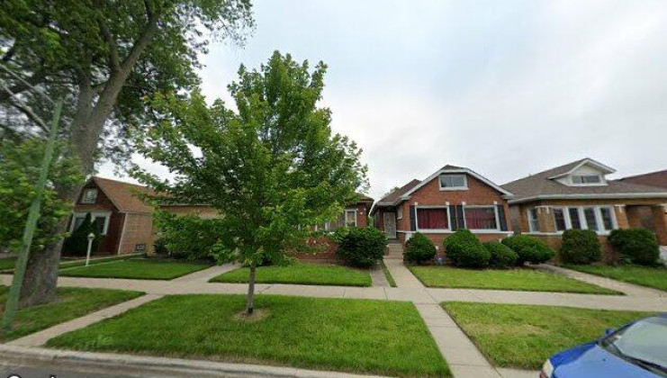 8313 s ada st, chicago, il 60620