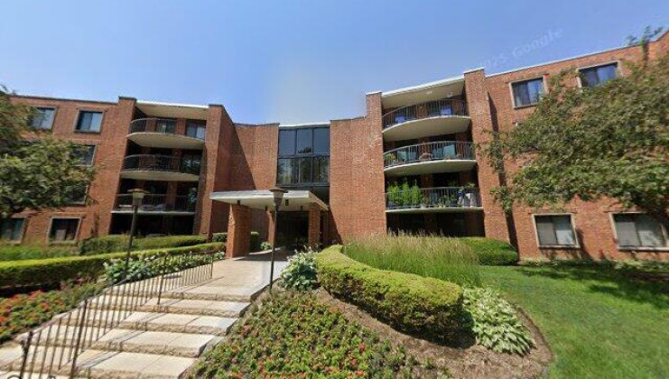 1615 e central rd unit 422c, arlington heights, il 60005