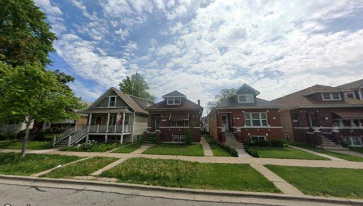 1531 elmwood ave, berwyn, il 60402