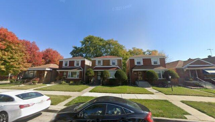 8907 s bennett ave, chicago, il 60617