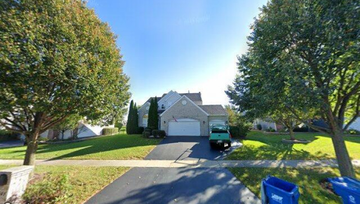 241 burton dr, bartlett, il 60103
