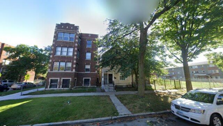 6907 s cornell ave, chicago, il 60649