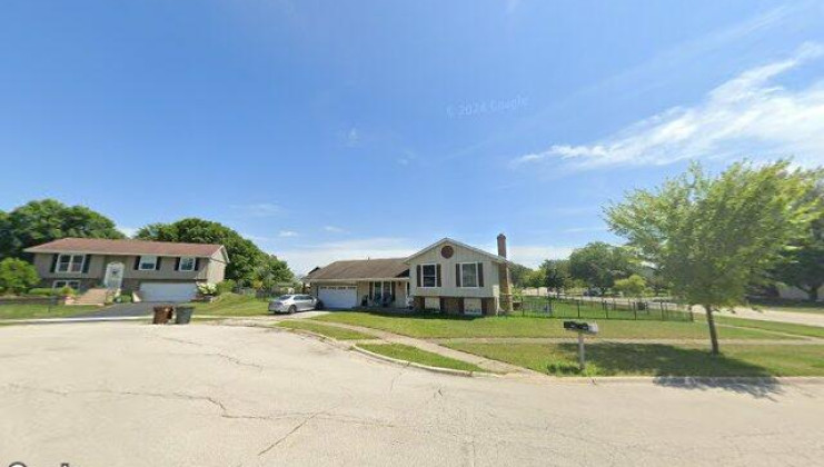 7621 w garrett ct, frankfort, il 60423