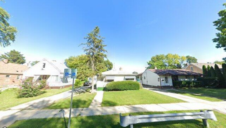629 s fulton ave, waukegan, il 60085