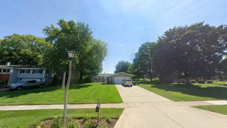 133 adler dr, libertyville, il 60048