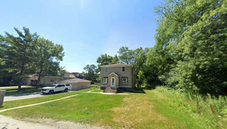 955 e red oak st, addison, il 60101