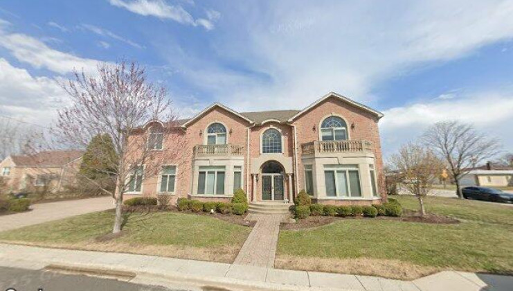2636 w estes ave, chicago, il 60645