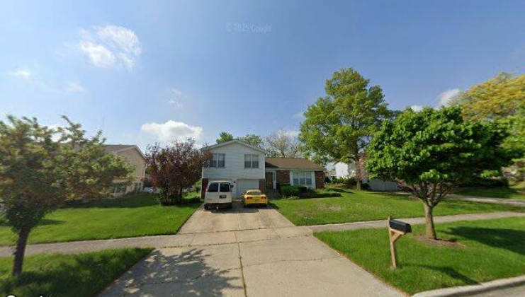 110 greenway dr, bloomingdale, il 60108