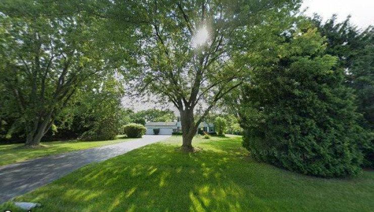 7404 pheasant dr, lakewood, il 60014