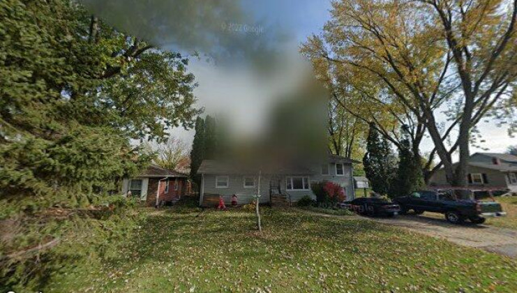 1520 adams st, lake in the hills, il 60156