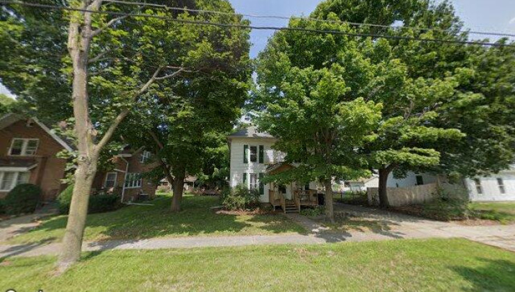 436 w washington st, marengo, il 60152