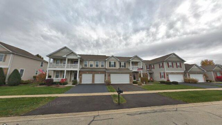 526 nelson dr, geneva, il 60134