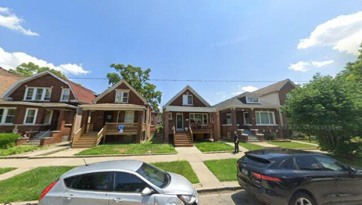7747 s may st, chicago, il 60620