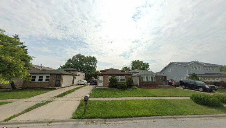 18033 idlewild dr, country club hills, il 60478