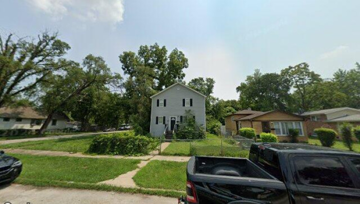 15703 vine ave, harvey, il 60426