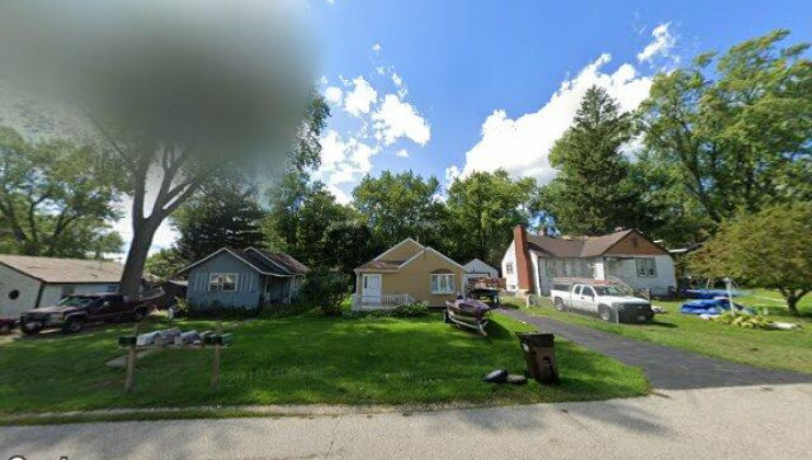 2801 n orchard dr, mccullom lake, il 60050