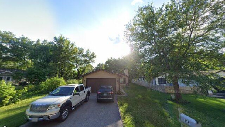 317 willow rd, lakemoor, il 60051