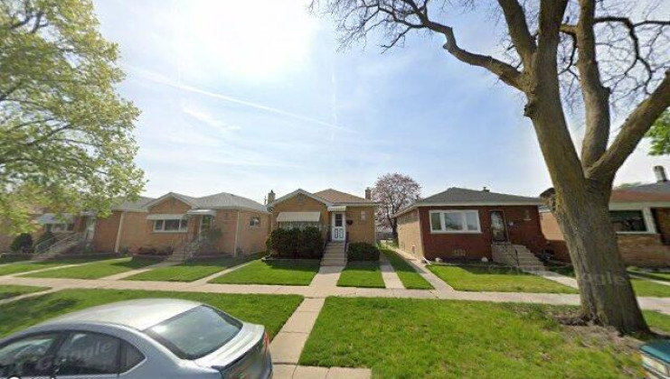 3742 lombard ave, berwyn, il 60402