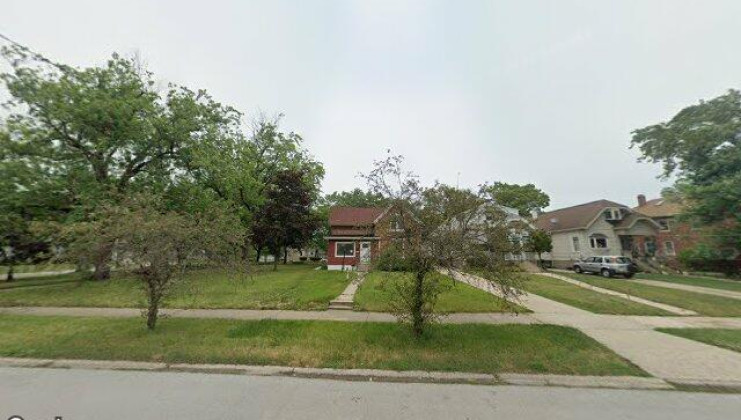 2608 indiana ave, lansing, il 60438